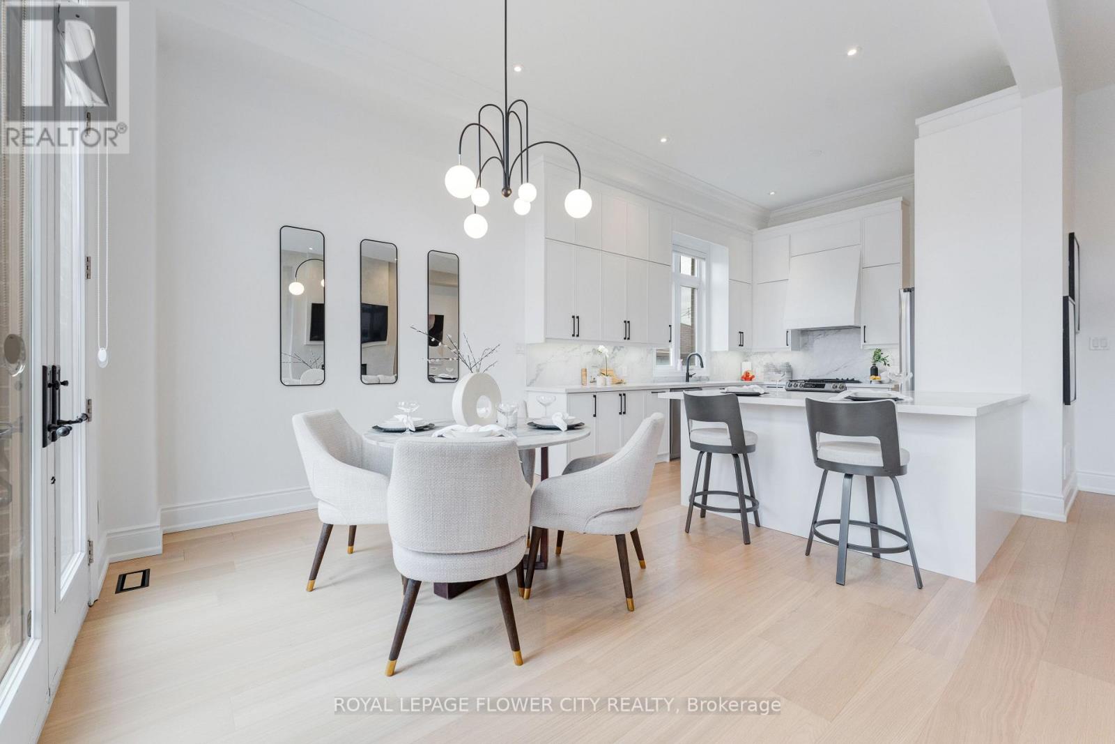 19 Connorvale Avenue, Toronto, Ontario  M8W 3Z9 - Photo 17 - W12954280