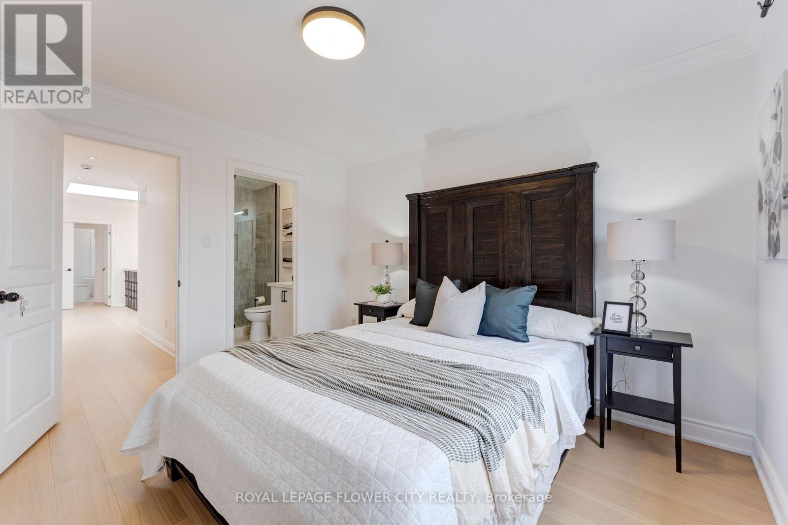 19 Connorvale Avenue, Toronto, Ontario  M8W 3Z9 - Photo 27 - W12954280