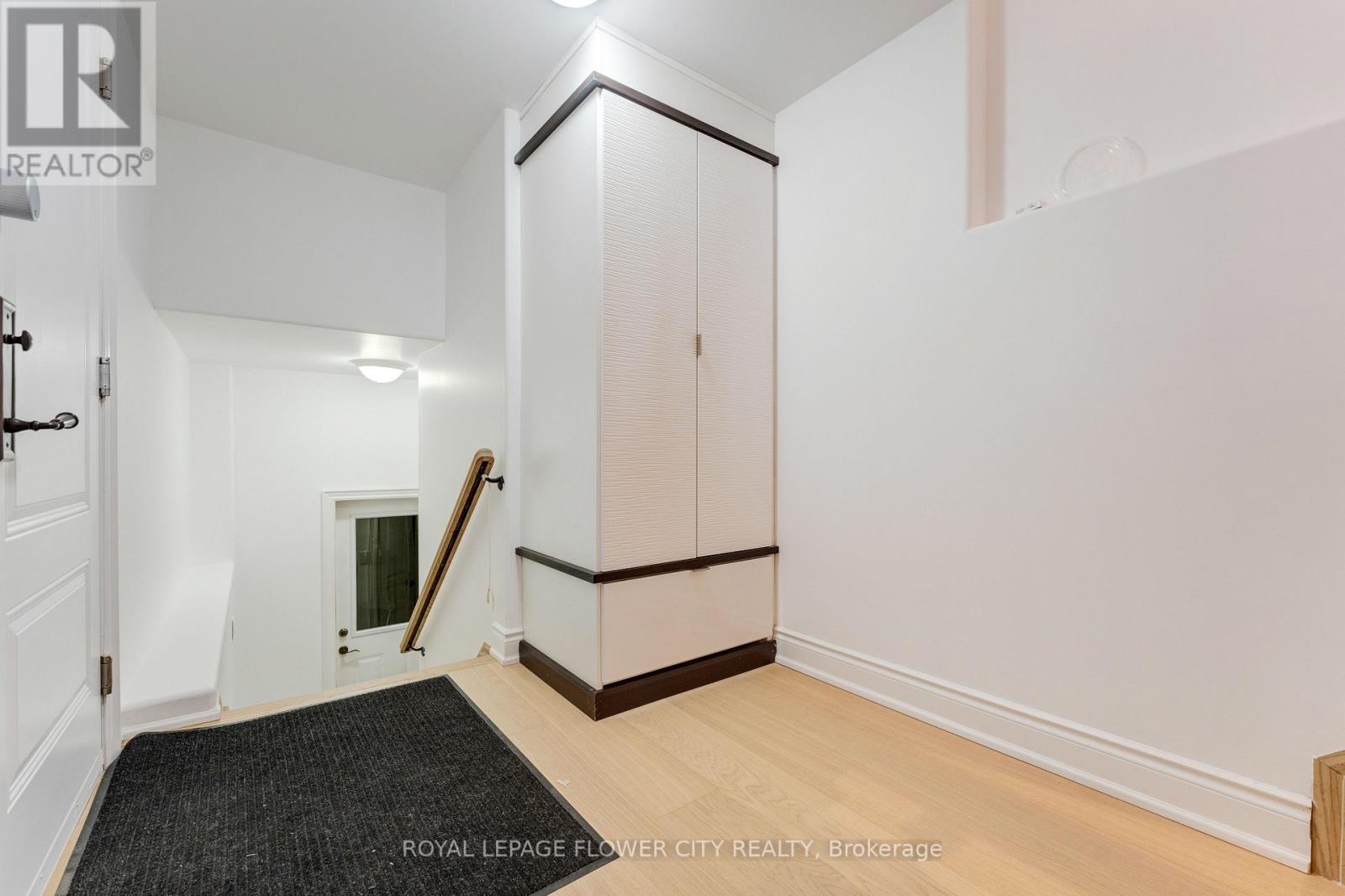 19 Connorvale Avenue, Toronto, Ontario  M8W 3Z9 - Photo 40 - W12954280