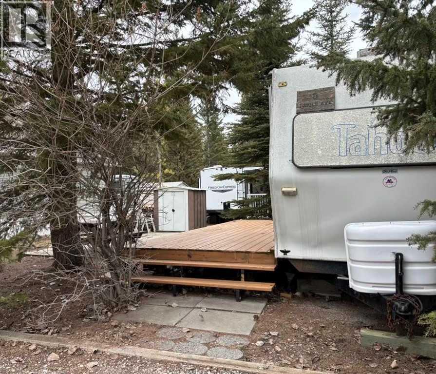 6 Timber Avenue, 5230 27 Highway, Rural Mountain View County, Alberta  T0M 1X0 - Photo 16 - A2298796