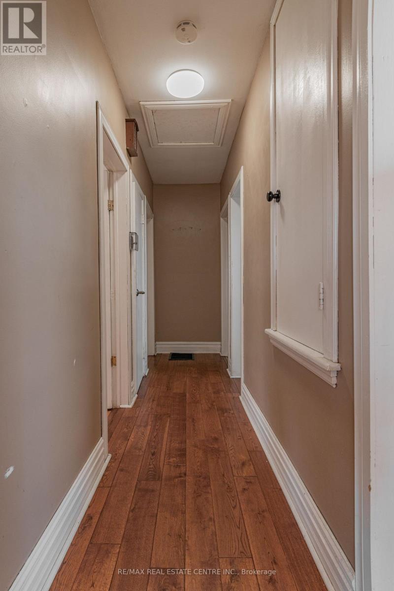 Main/upper - 280 London Street, Peterborough, Ontario  L5C 4E9 - Photo 14 - X12954286