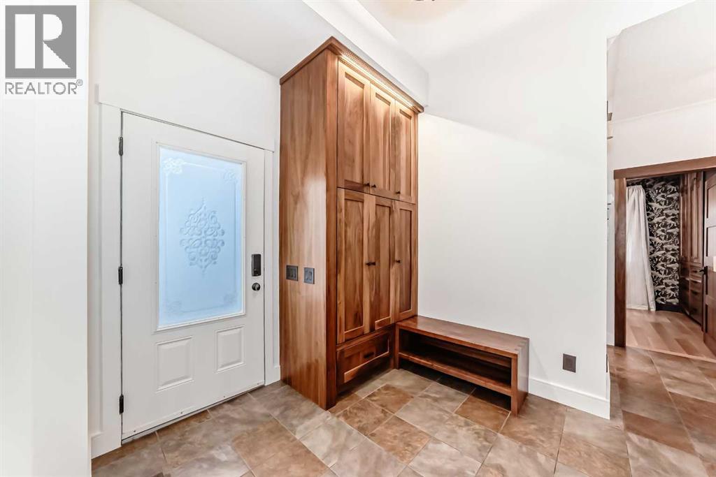 2 Tuscany Estates Crescent Nw, Calgary, Alberta  T3L 0B2 - Photo 3 - A2290394