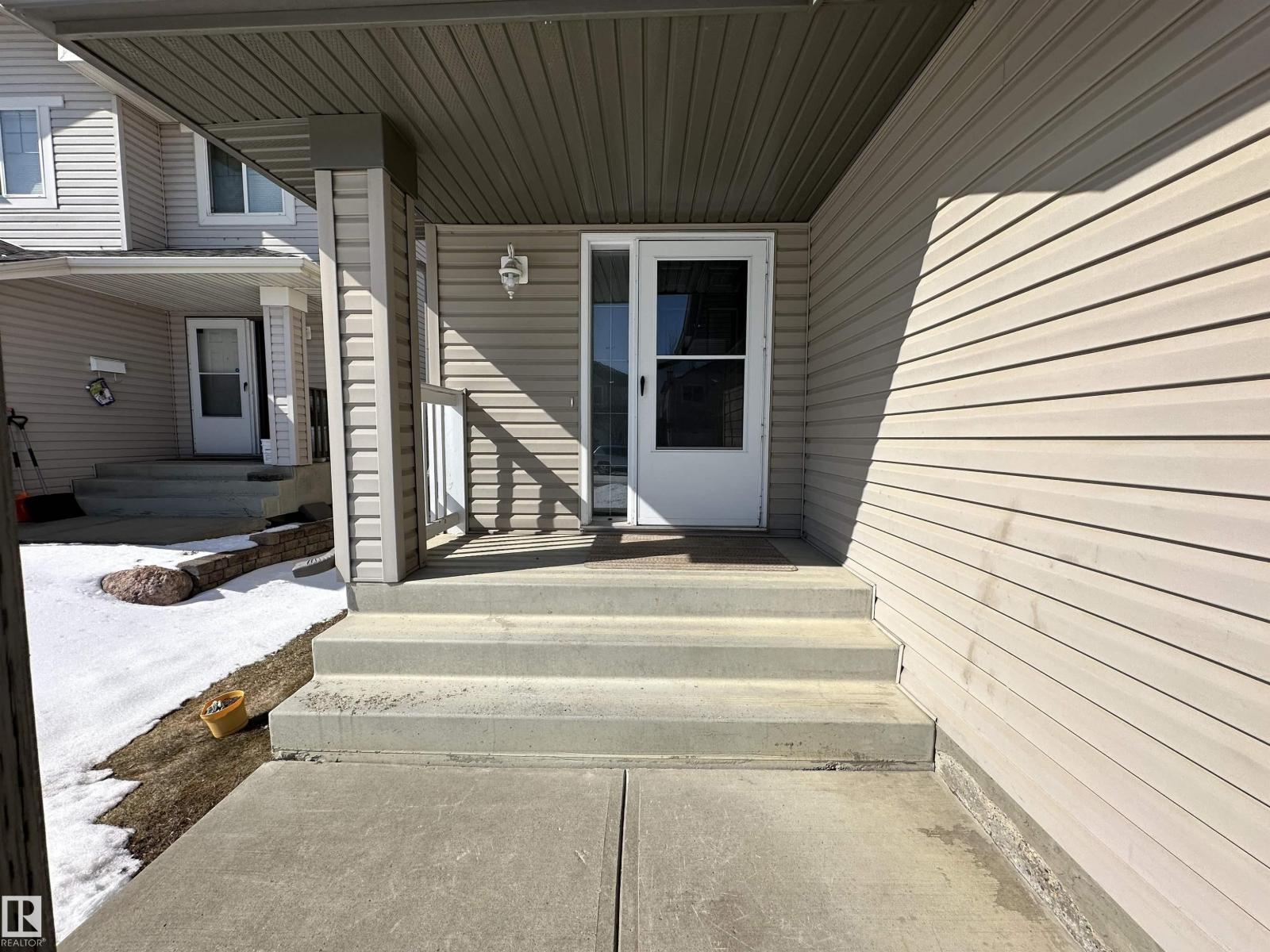 16122 131a St Nw, Edmonton, Alberta  T6V 1X7 - Photo 2 - E4480450