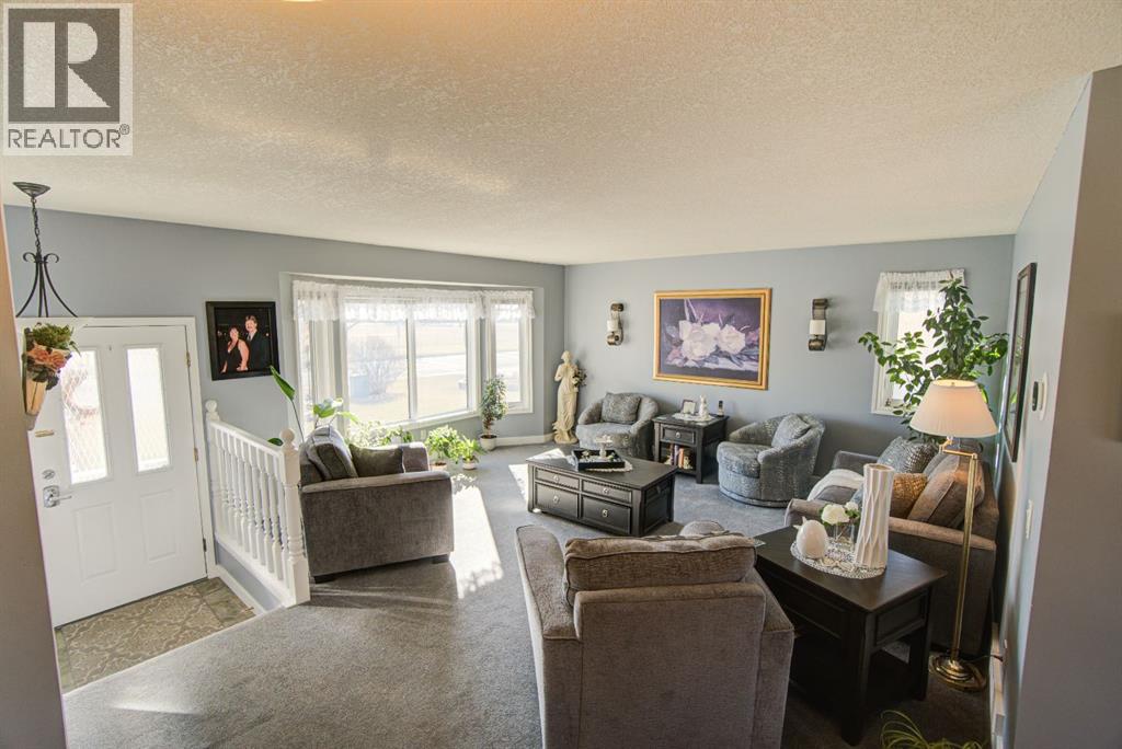 4601 4 Street W, Claresholm, Alberta  T0L 0T0 - Photo 6 - A2297580