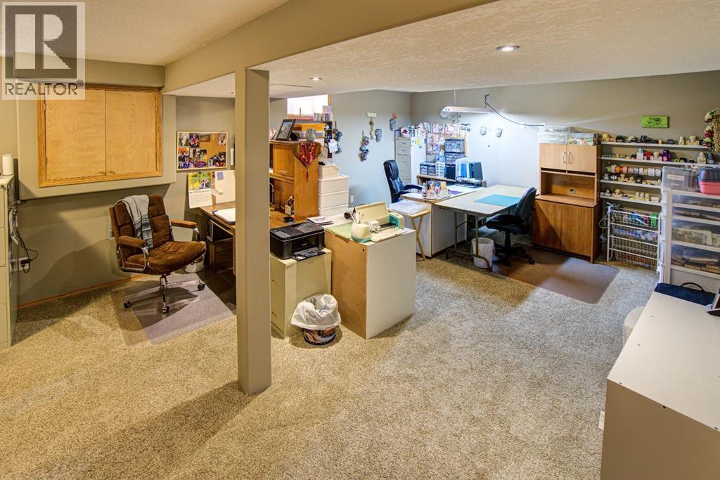 4601 4 Street W, Claresholm, Alberta  T0L 0T0 - Photo 36 - A2297580