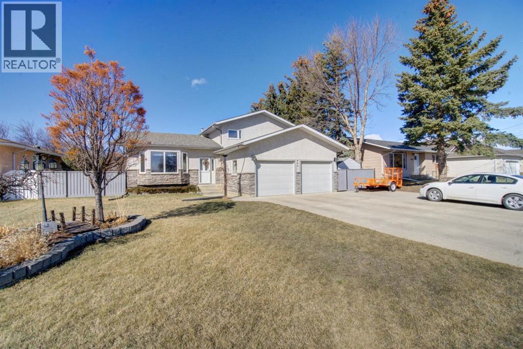 4601 4 Street W, Claresholm, Alberta  T0L 0T0 - Photo 2 - A2297580