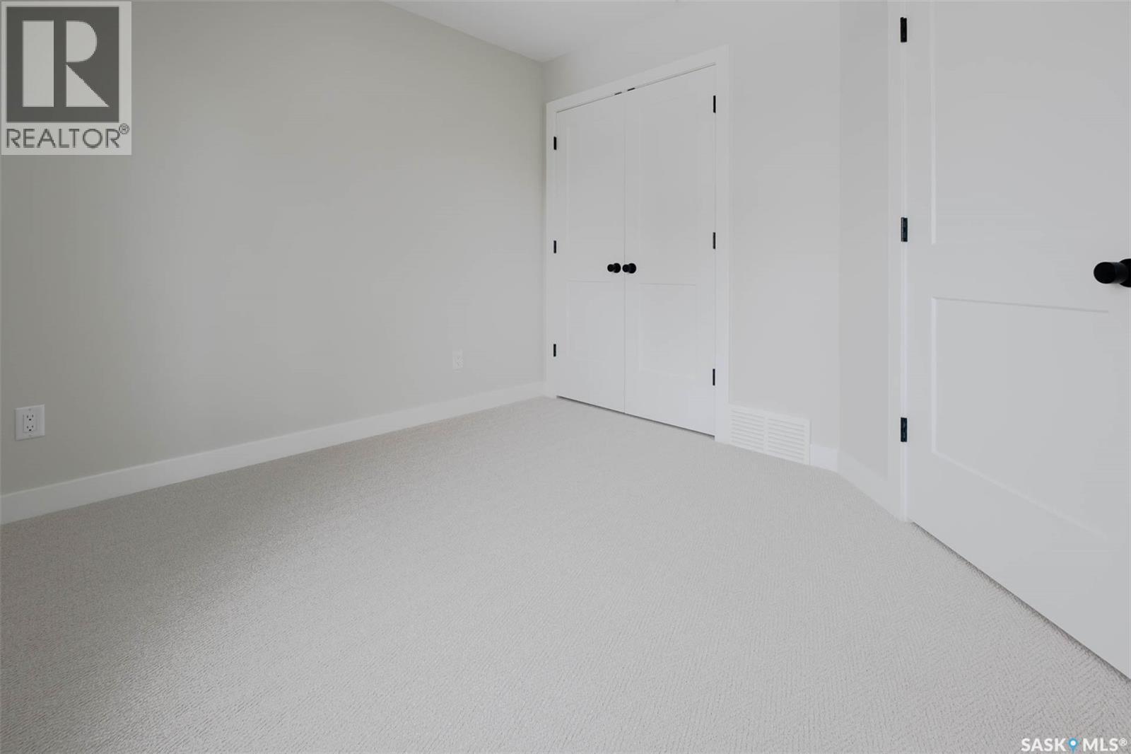 2808 Fleury Street, Regina, Saskatchewan  S4N 2M4 - Photo 26 - SK032002