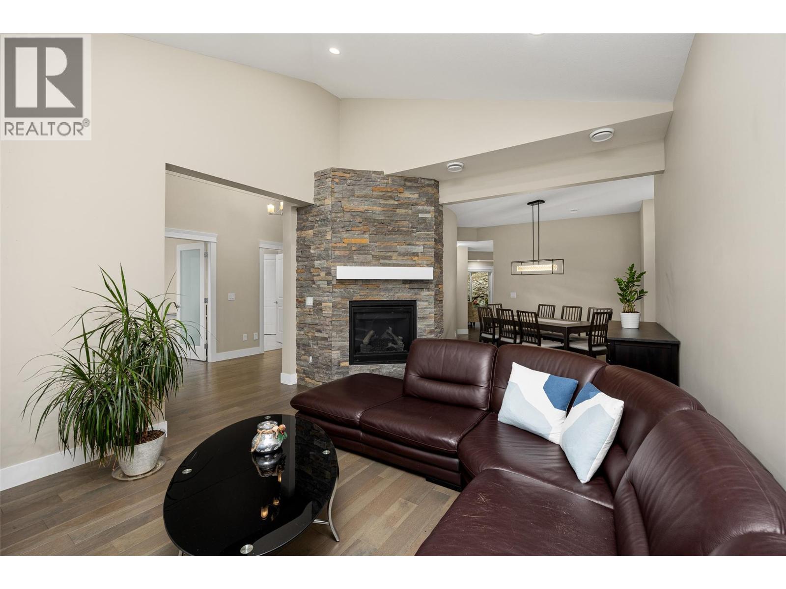 6018 Fulks Road, Peachland, British Columbia  V0H 1X4 - Photo 11 - 10381222