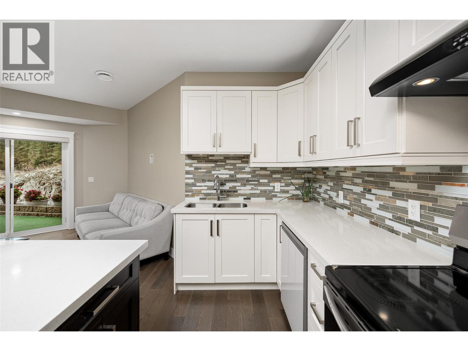 6018 Fulks Road, Peachland, British Columbia  V0H 1X4 - Photo 16 - 10381222