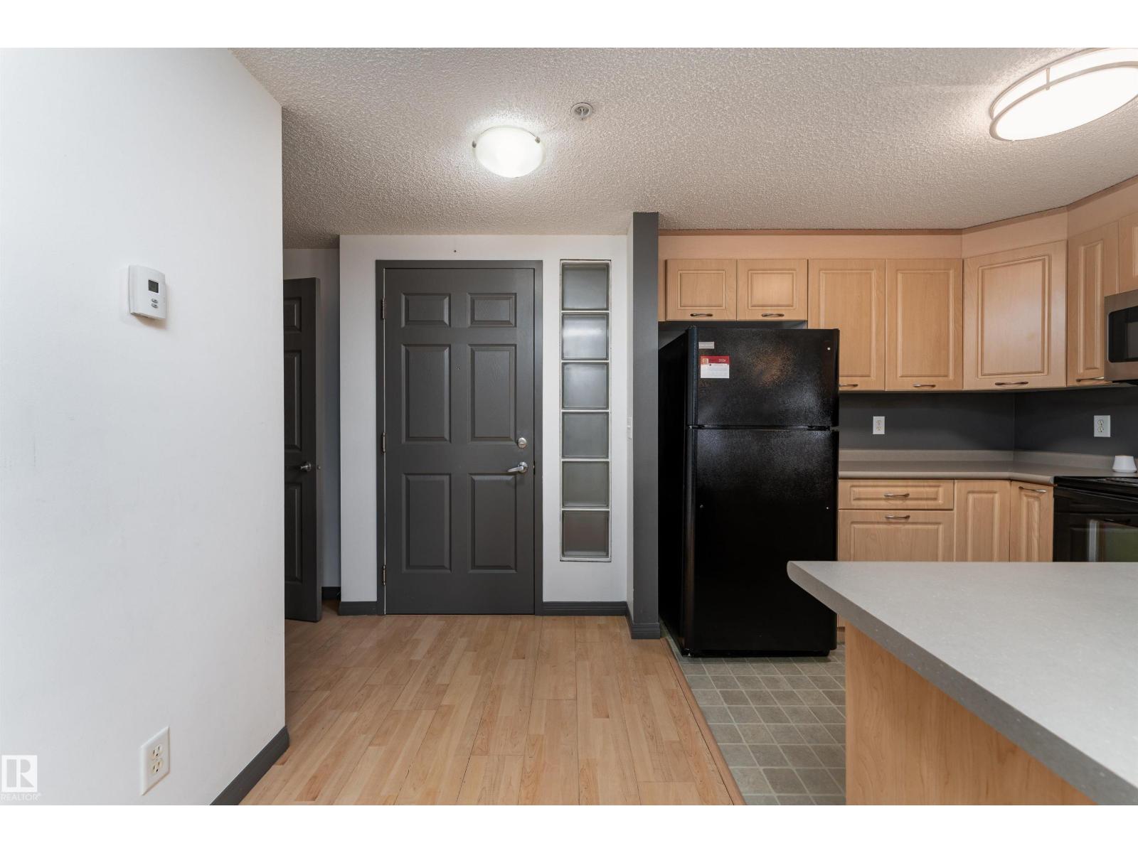 #101 6220 134 Av Nw, Edmonton, Alberta  T5A 0A8 - Photo 4 - E4461358