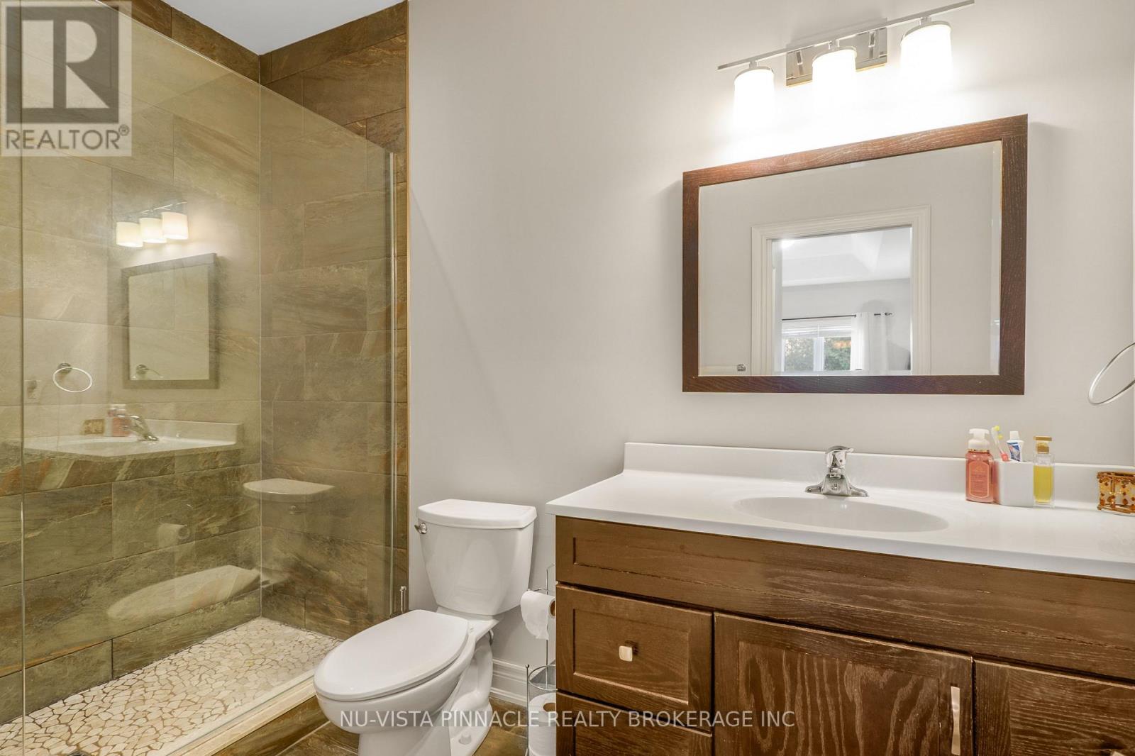 10 - 19 Hillside Drive E, Niagara-On-The-Lake, Ontario  L0S 1J0 - Photo 16 - X12954340