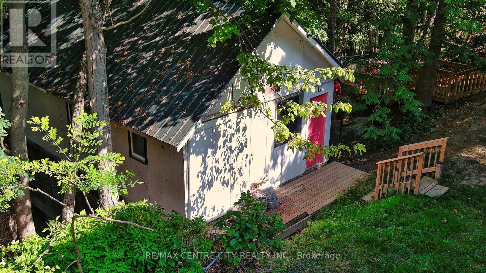 483 George Street, Central Elgin, Ontario  N5L 1H1 - Photo 37 - X12954382