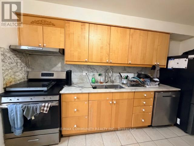 10 (Room) - 537 Steeles W Avenue, Toronto, Ontario  M2M 3Y1 - Photo 2 - C12954352