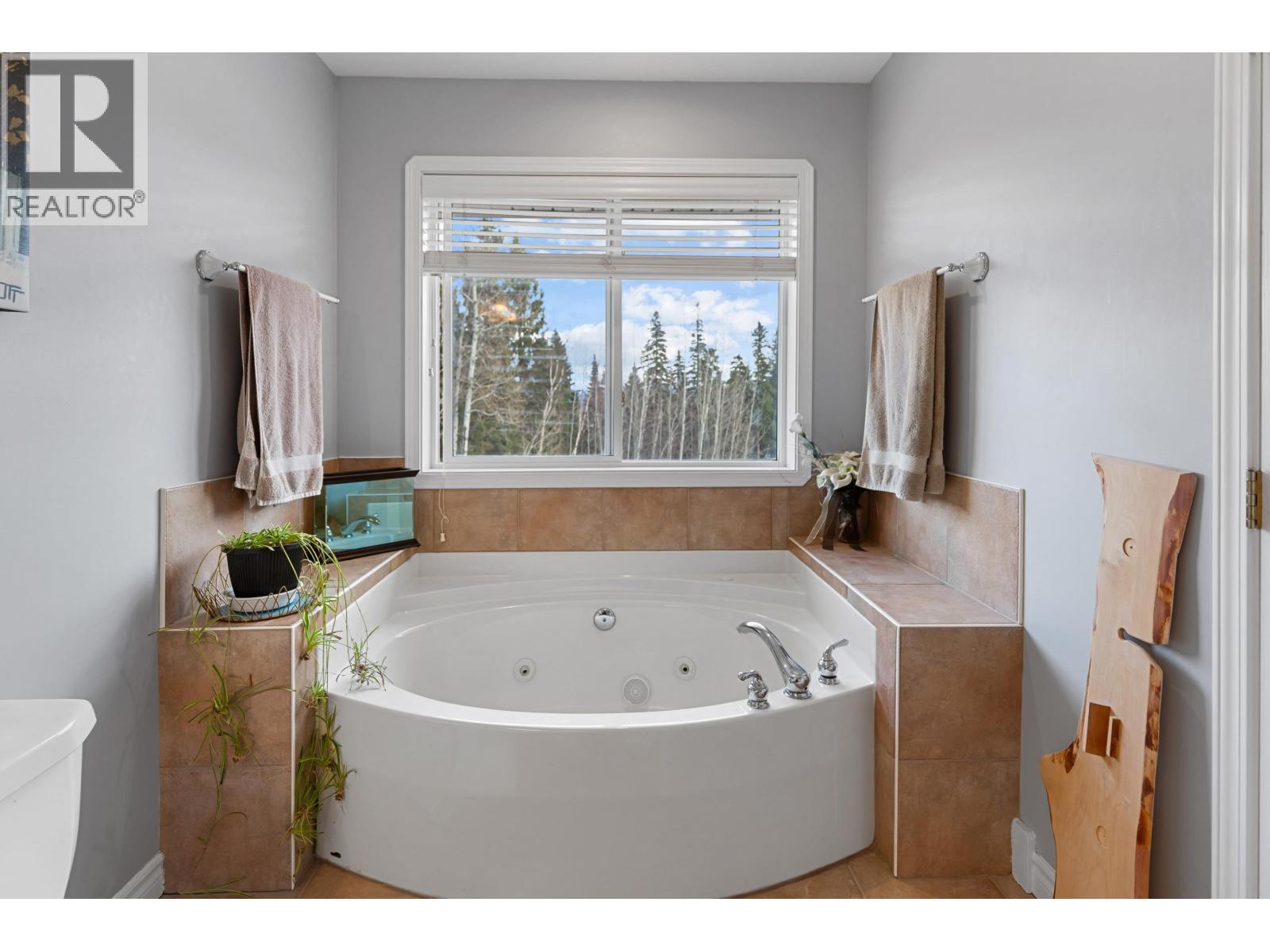 6724 Westmount Drive, Prince George, British Columbia  V2N 6R3 - Photo 15 - R3106744