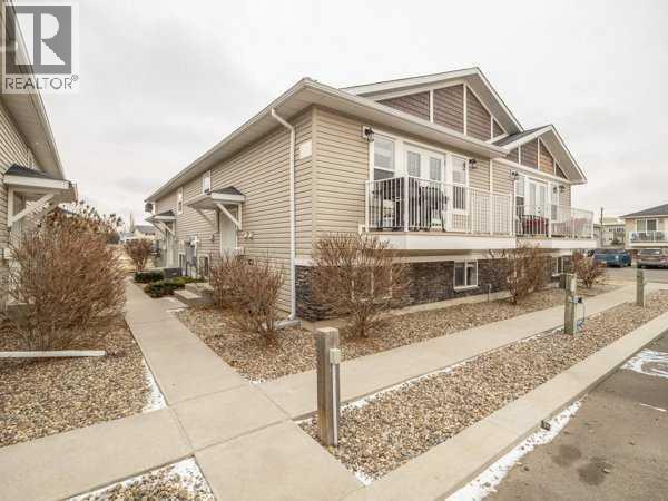 2, 23 Cougar Cove N, Lethbridge, Alberta  T1H 5V4 - Photo 2 - A2293643