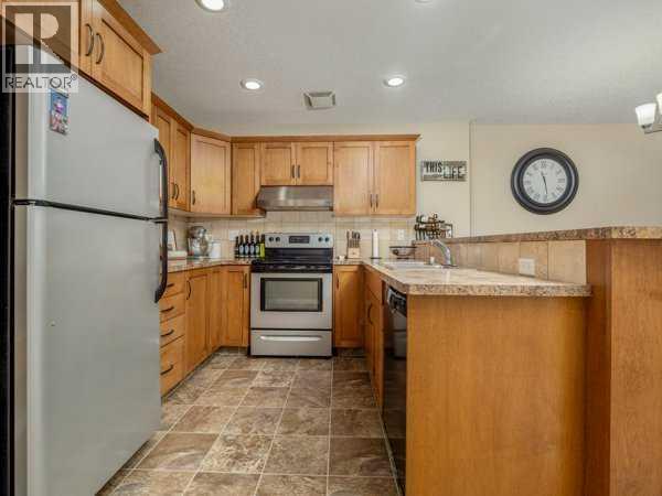 2, 23 Cougar Cove N, Lethbridge, Alberta  T1H 5V4 - Photo 18 - A2293643