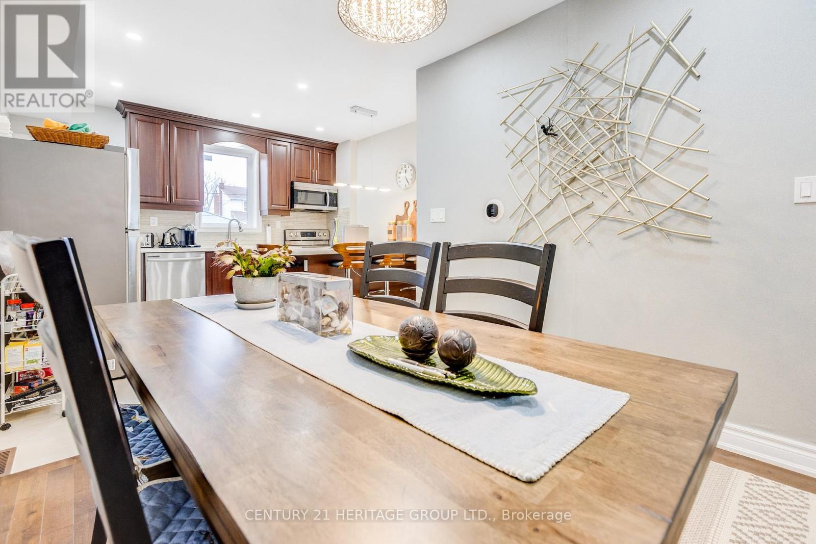 3 Denton Avenue, Toronto, Ontario  M4C 1T7 - Photo 14 - E12954308