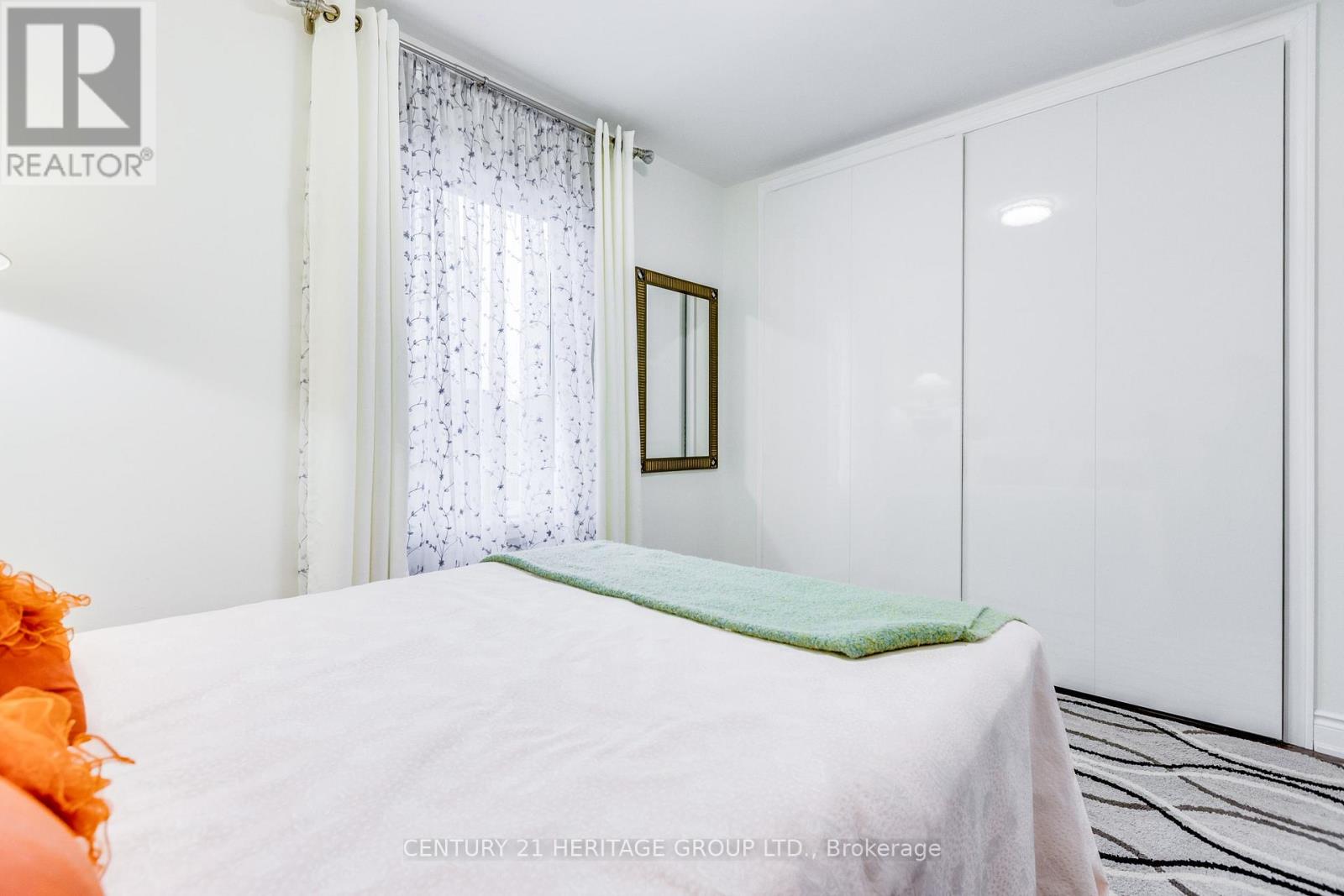 3 Denton Avenue, Toronto, Ontario  M4C 1T7 - Photo 32 - E12954308