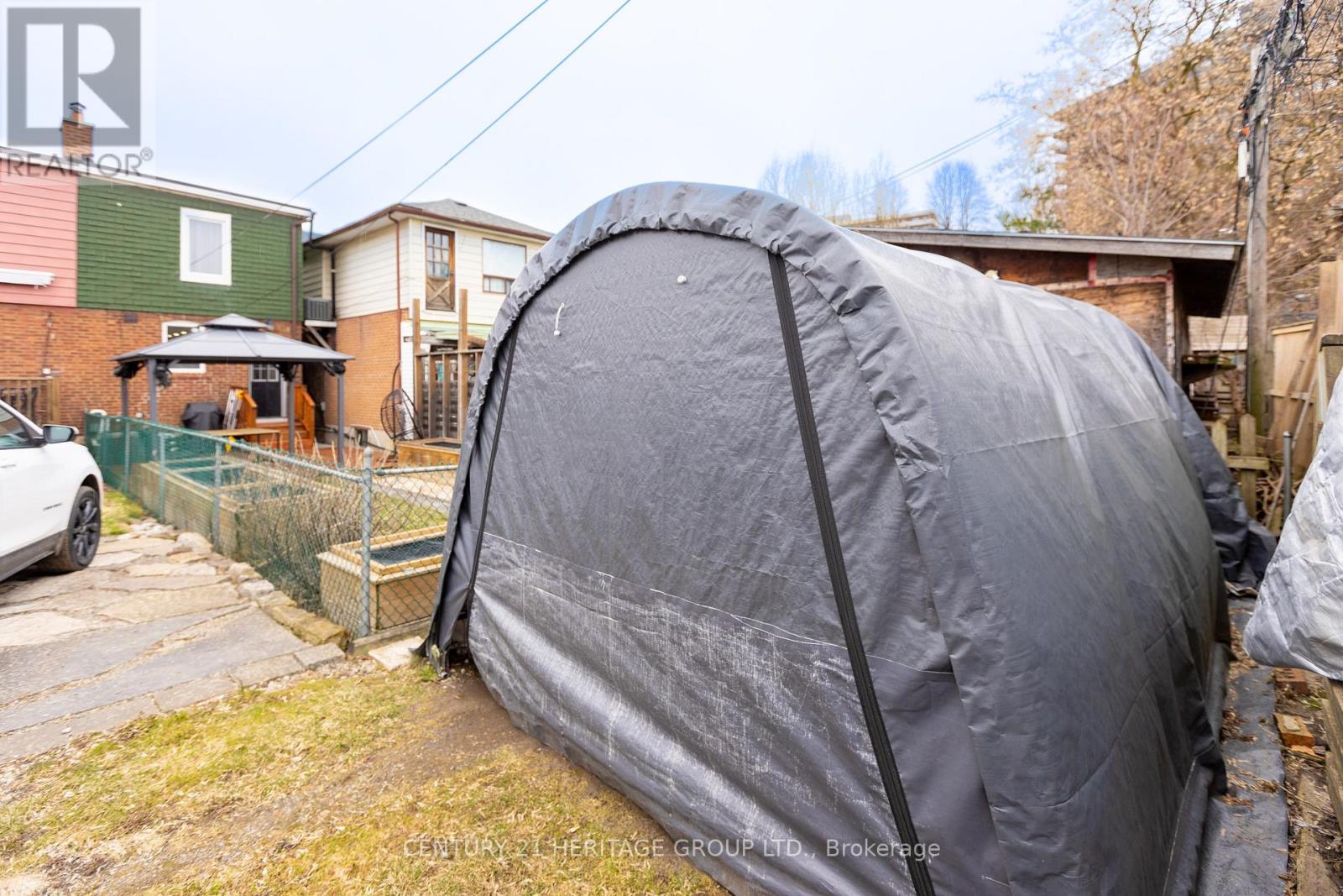 3 Denton Avenue, Toronto, Ontario  M4C 1T7 - Photo 48 - E12954308