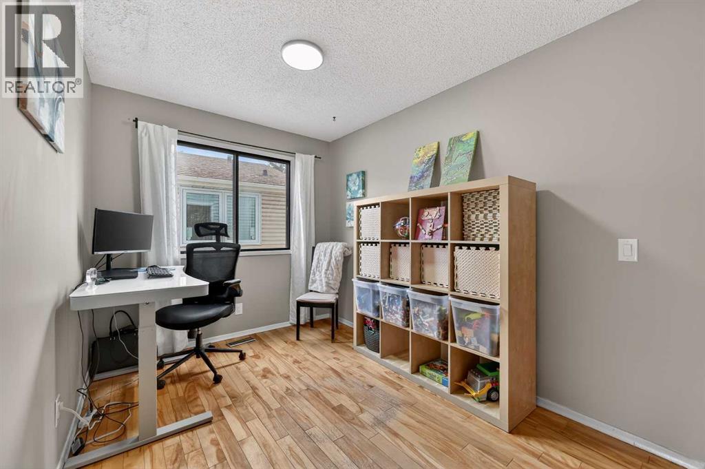 103 Macewan Drive NW, Calgary, Alberta  T3K 2G2 - Photo 9 - A2296101