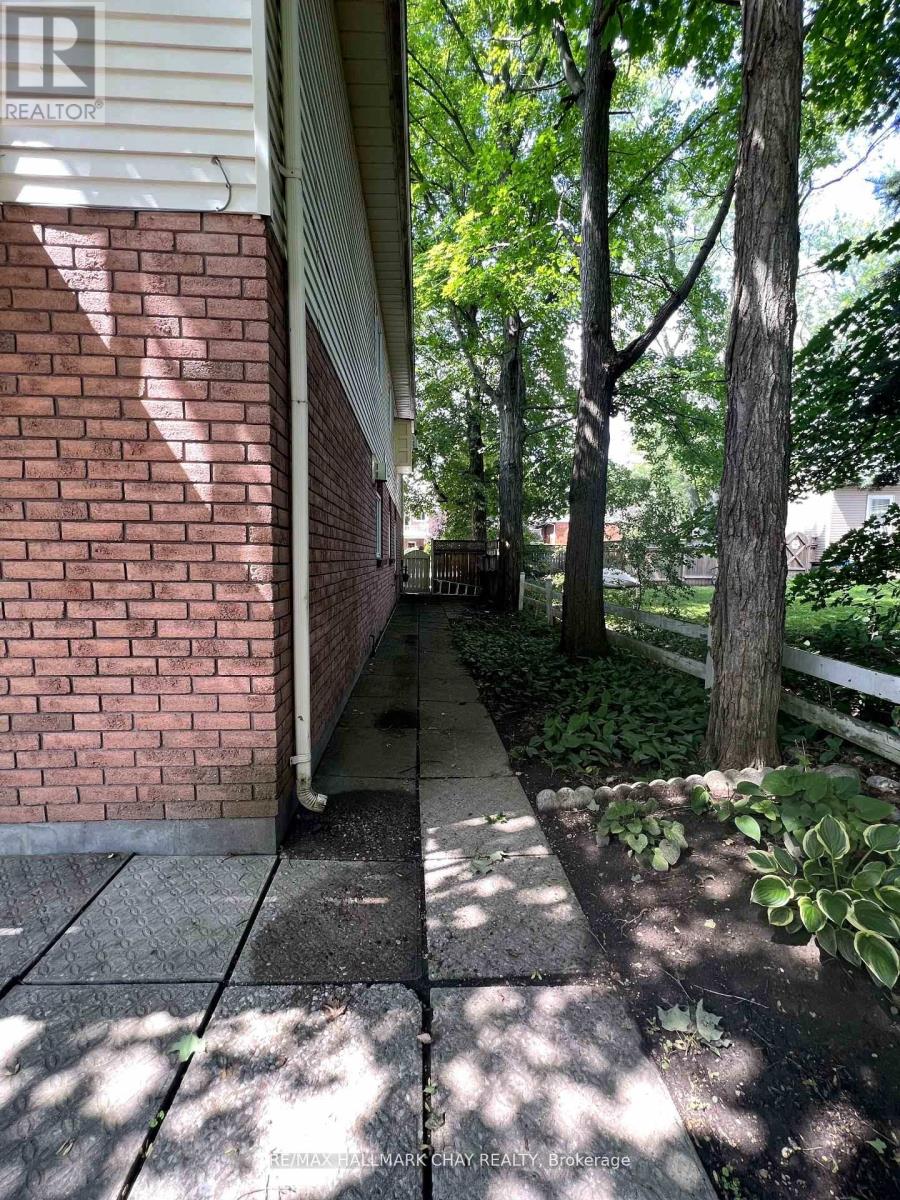 155 Maple Avenue, Barrie, Ontario  L4N 1S5 - Photo 34 - S12840136