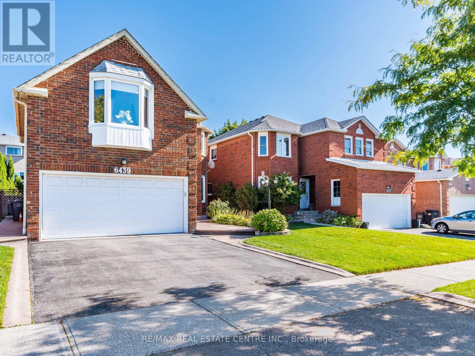 6439 Osprey Boulevard, Mississauga, Ontario  L5N 6E4 - Photo 2 - W12951074
