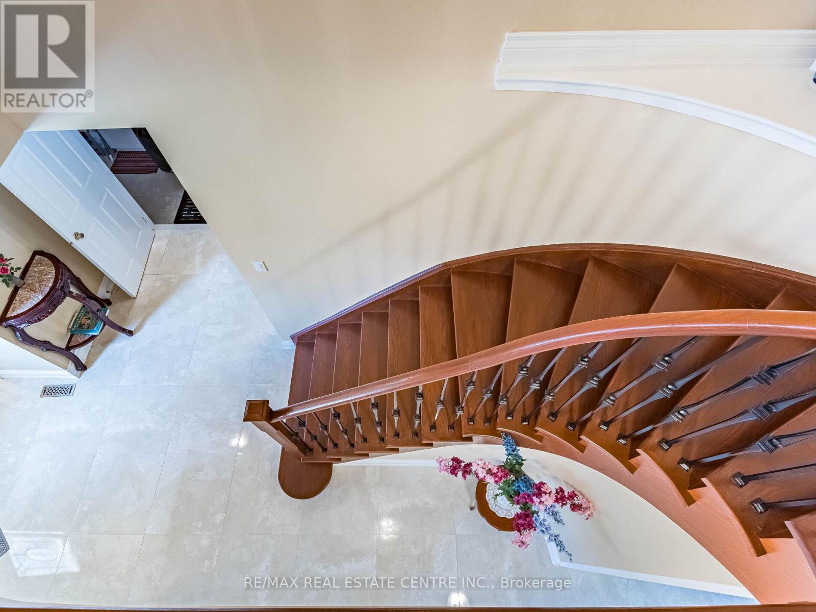 6439 Osprey Boulevard, Mississauga, Ontario  L5N 6E4 - Photo 21 - W12951074