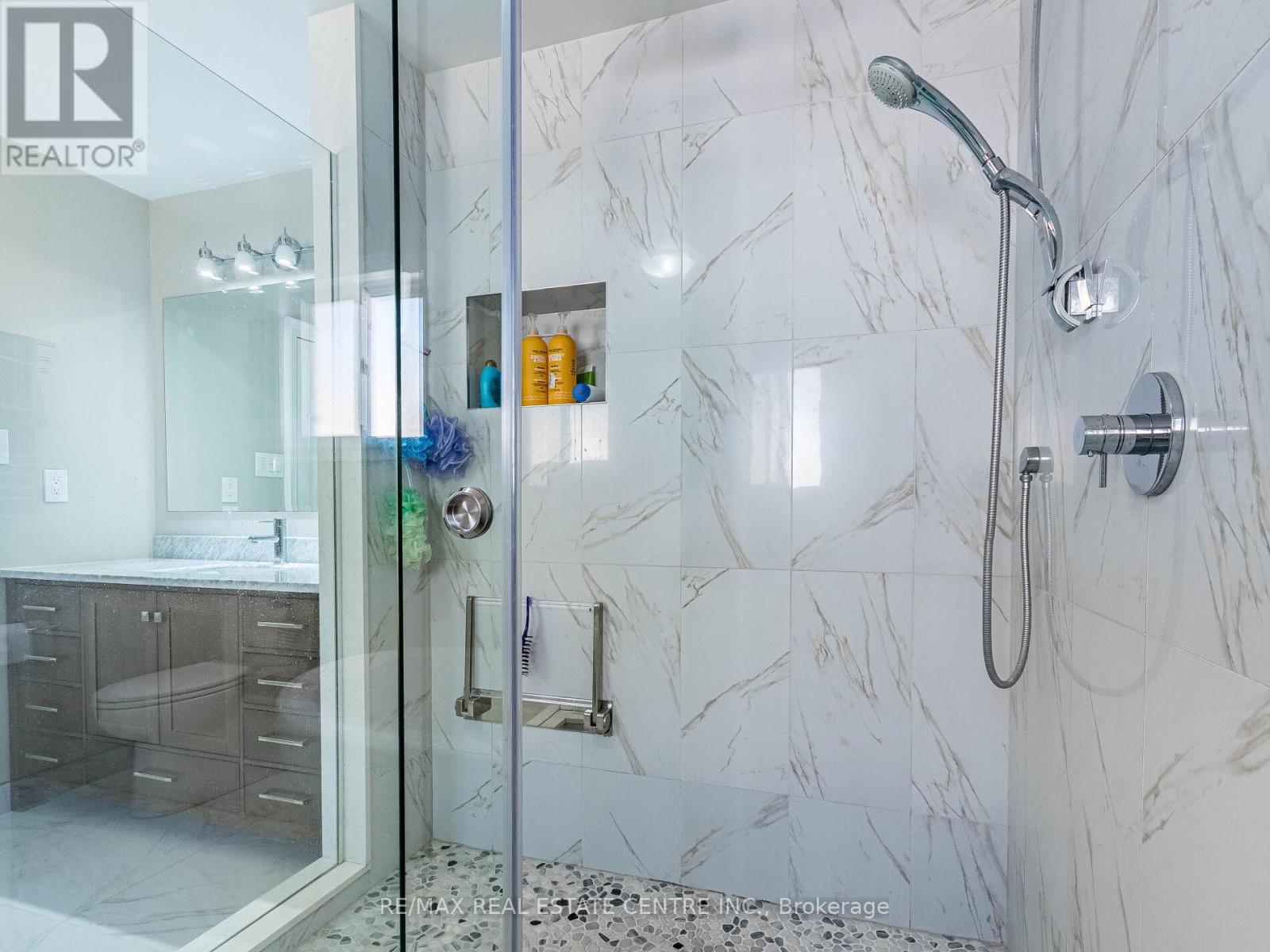 6439 Osprey Boulevard, Mississauga, Ontario  L5N 6E4 - Photo 30 - W12951074