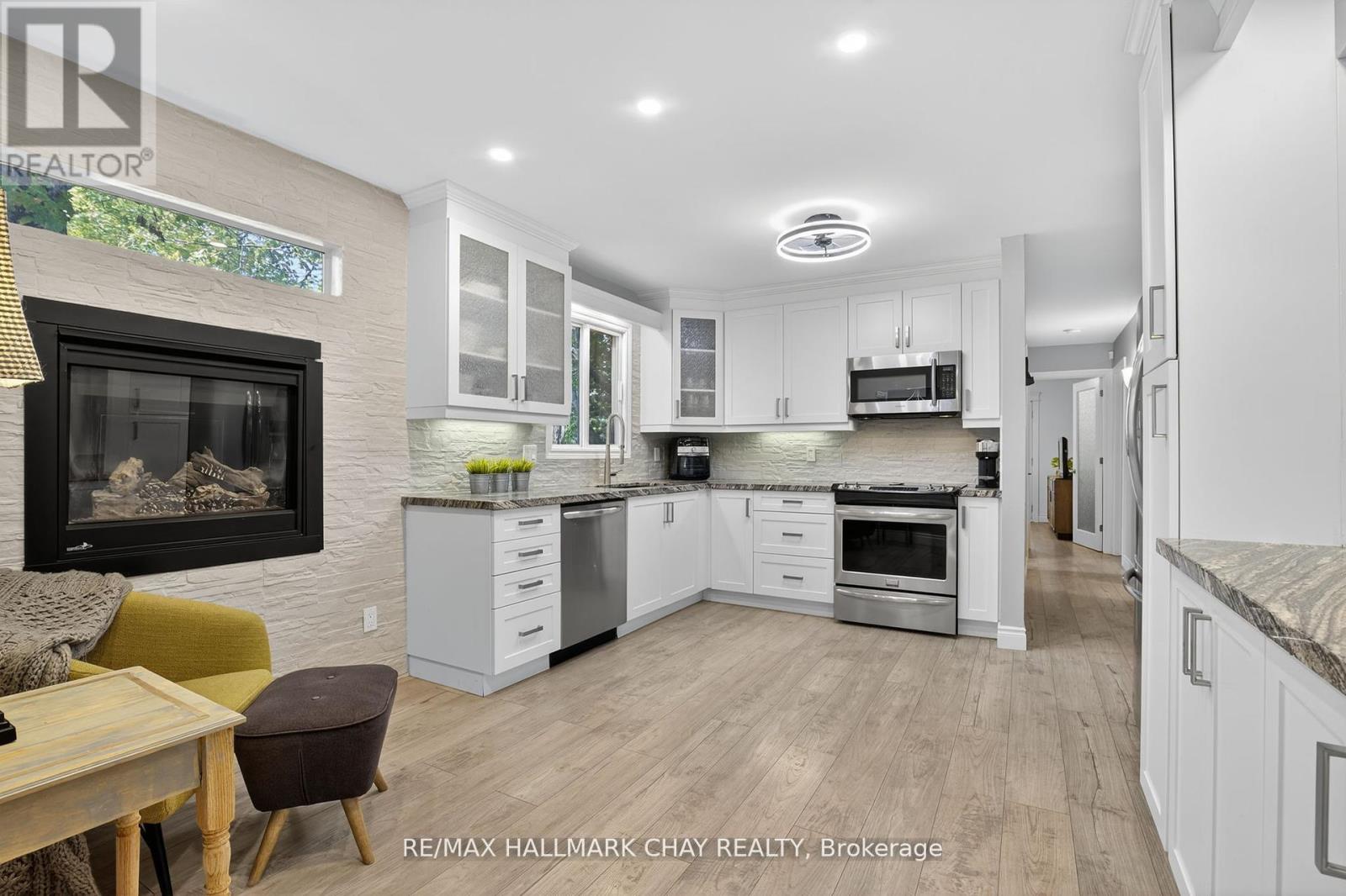 155 Maple Avenue, Barrie, Ontario  L4N 1S5 - Photo 8 - S12840136