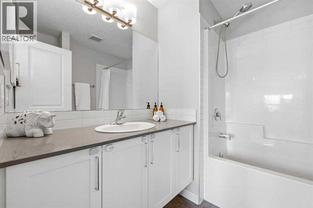 126 Seton Passage Se, Calgary, Alberta T3M 3A6 - Photo 29 - A2296245