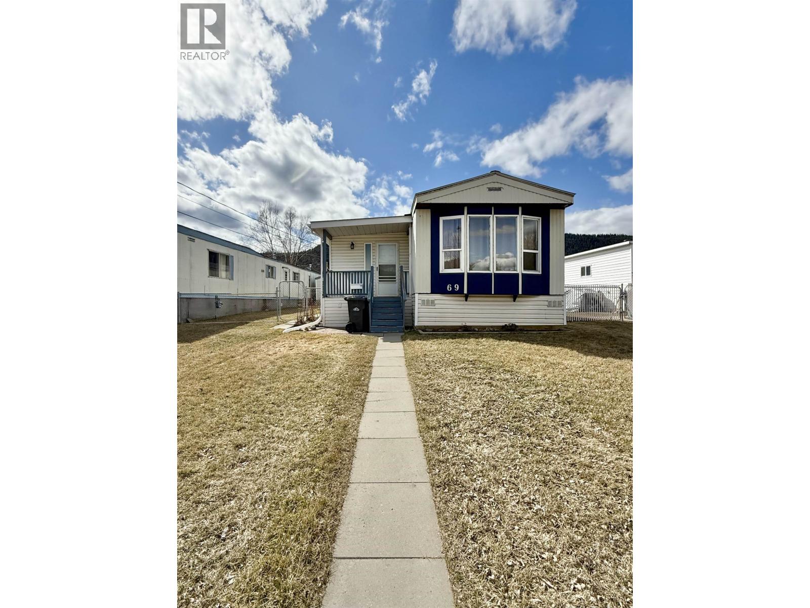 69 3001 N Mackenzie Avenue, Williams Lake, British Columbia  V2G 3N9 - Photo 2 - R3106755