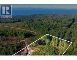LOT 1 LOCKYER ROAD, Roberts Creek, British Columbia