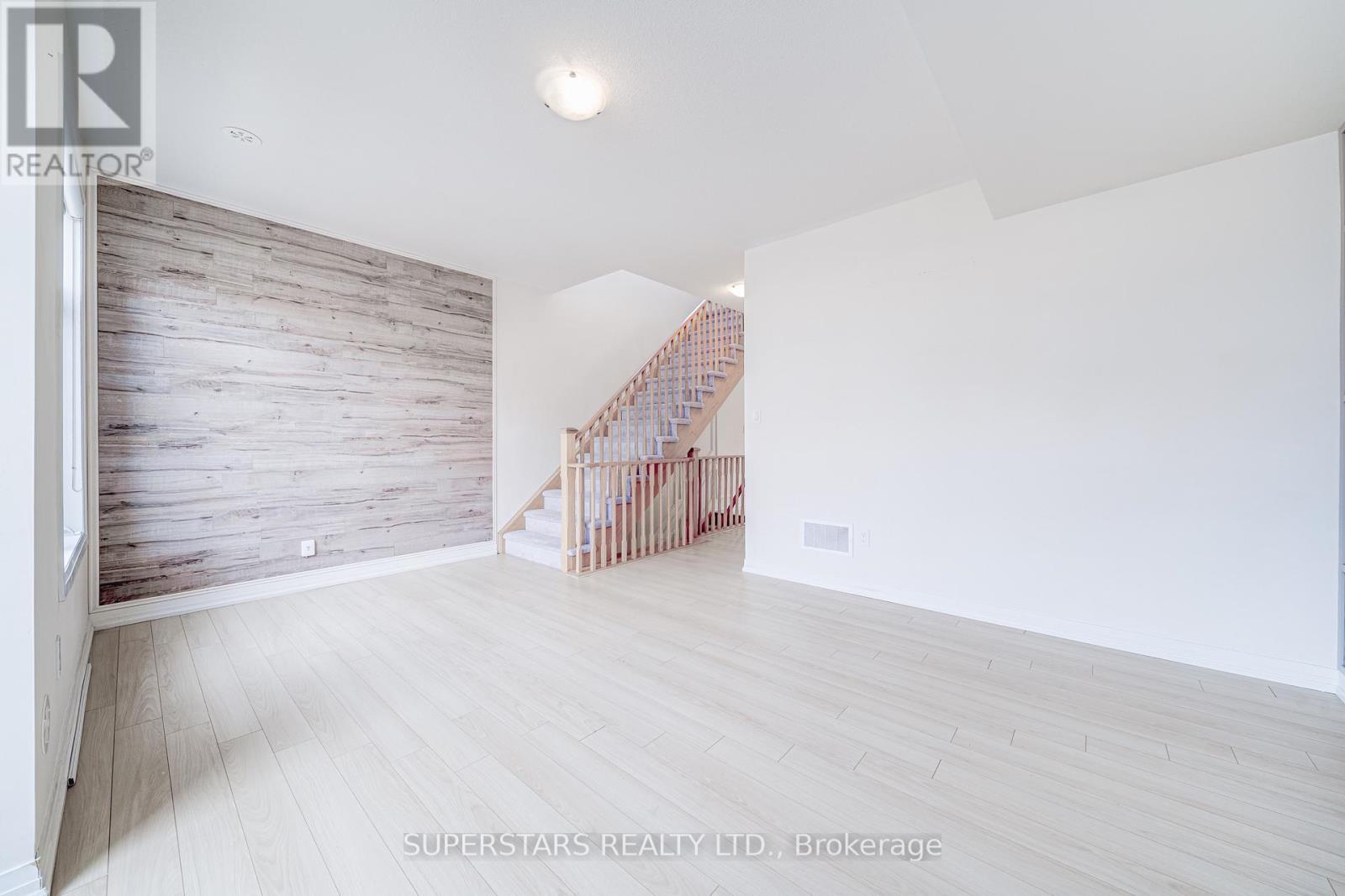 15 Sissons Way, Markham, Ontario  L6B 1R2 - Photo 3 - N12954358