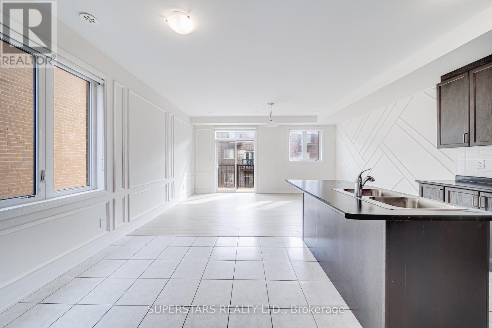 15 Sissons Way, Markham, Ontario  L6B 1R2 - Photo 4 - N12954358