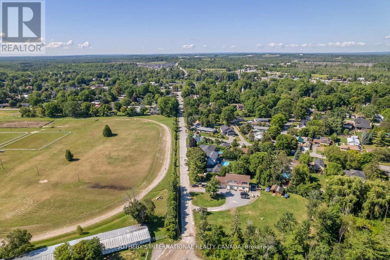 84 Market Street, Georgina, Ontario  L0E 1R0 - Photo 13 - N12954368