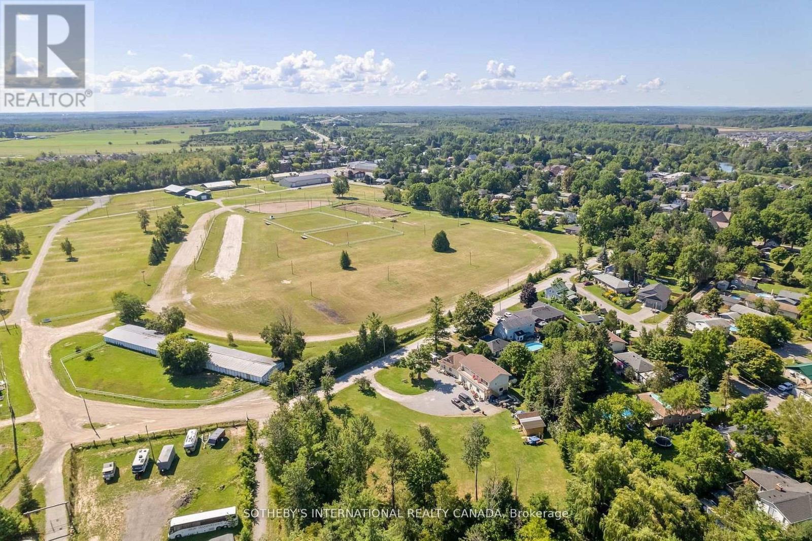 84 Market Street, Georgina, Ontario  L0E 1R0 - Photo 14 - N12954368