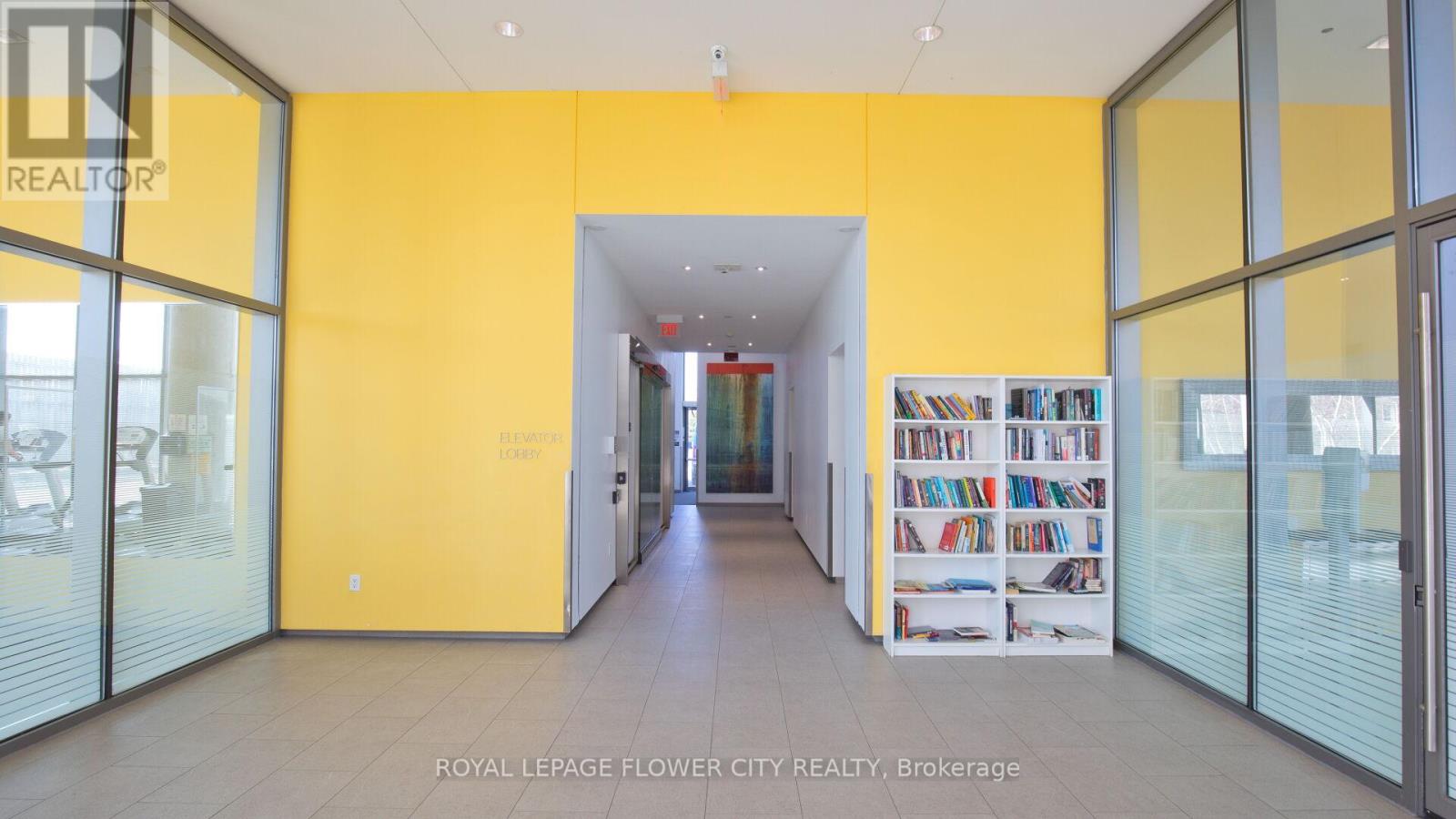 415 - 105 The Queensway Avenue, Toronto, Ontario  M6S 5B5 - Photo 13 - W12954304