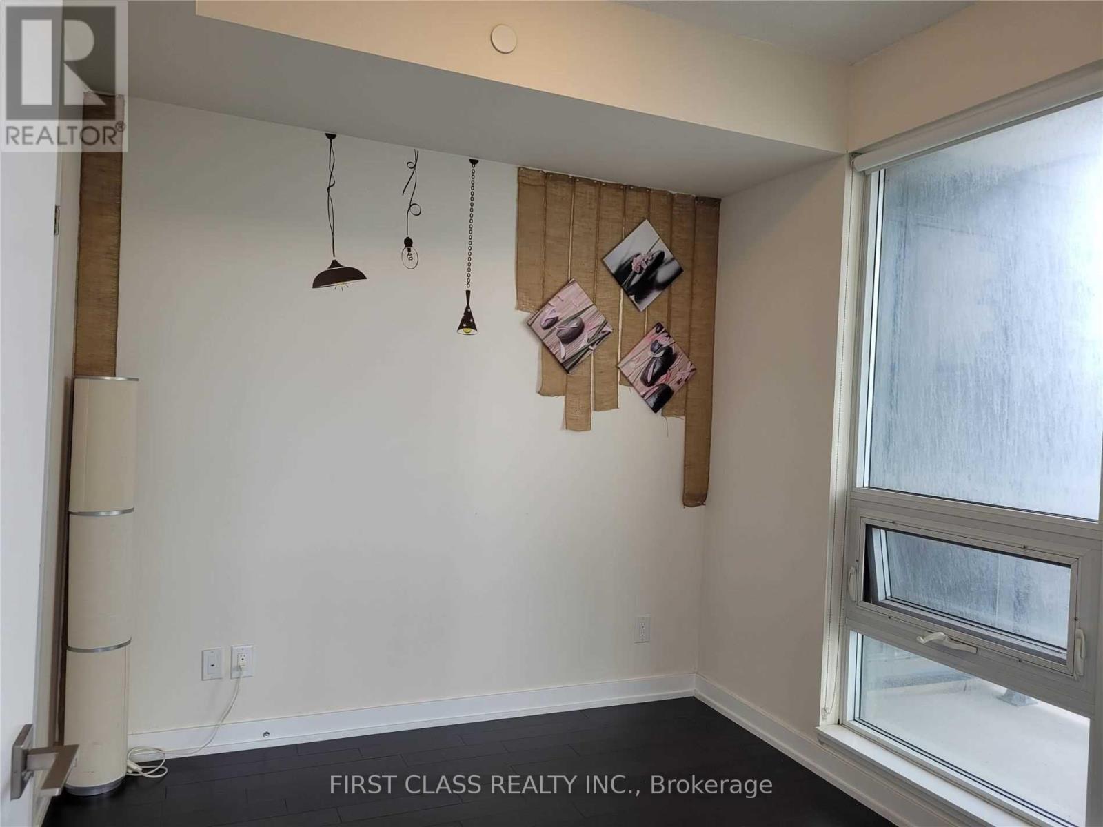 1102 - 510 Curran Place, Mississauga, Ontario  L5B 0J8 - Photo 8 - W12954318