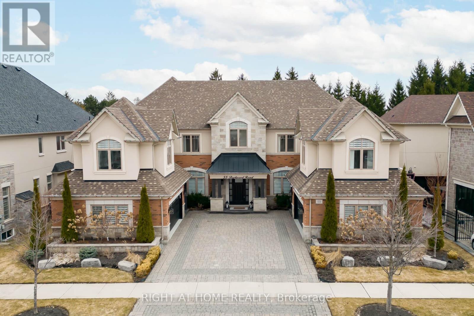 55 BURLWOOD ROAD, Brampton, Ontario