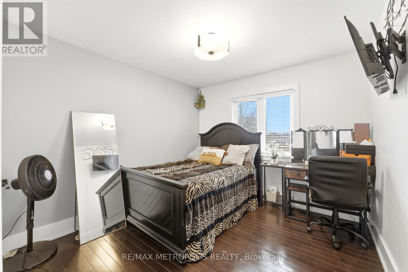 212 Iva Street, Welland, Ontario  L3B 1W4 - Photo 23 - X12954356