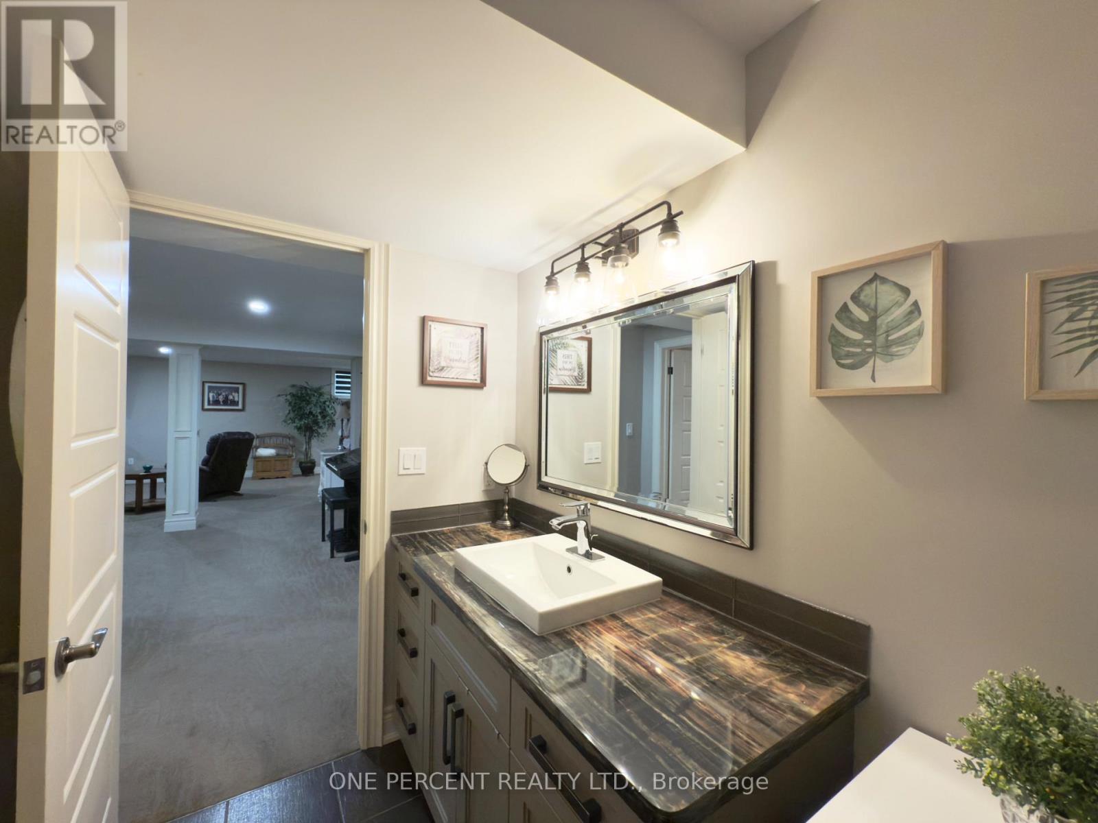 59 Julia Drive, Welland, Ontario  L3T 5W4 - Photo 29 - X12954370