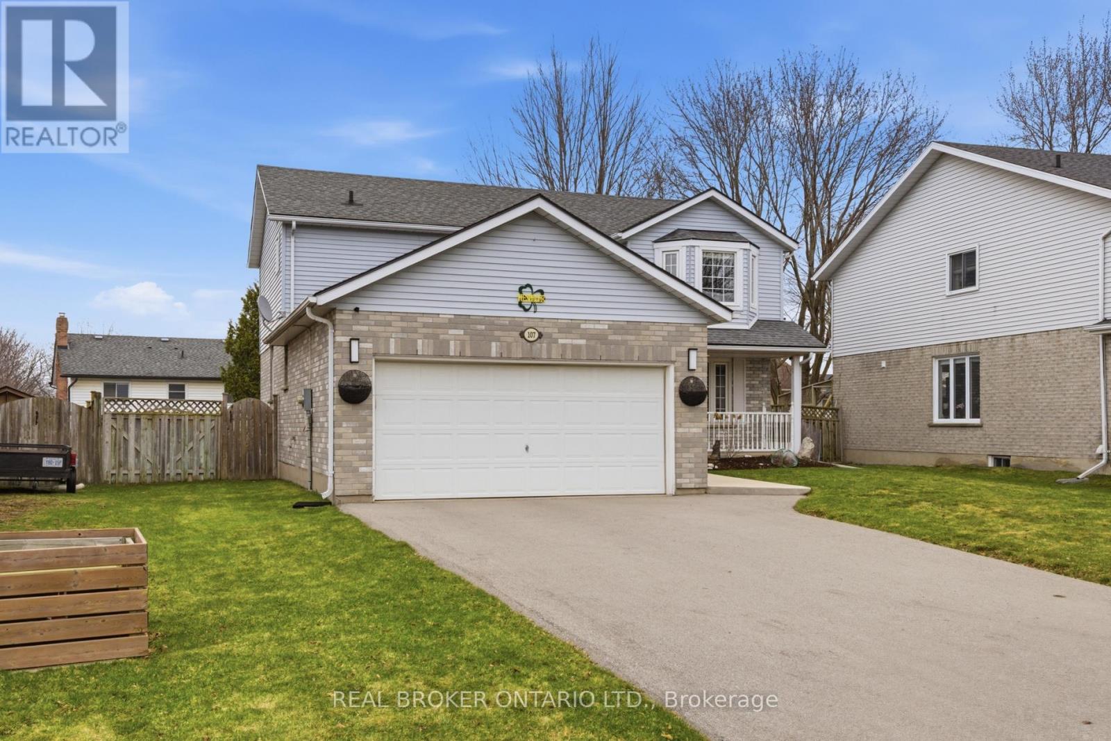 107 Rose Bridge Crescent, Cambridge, Ontario  N3C 3Z2 - Photo 4 - X12954376