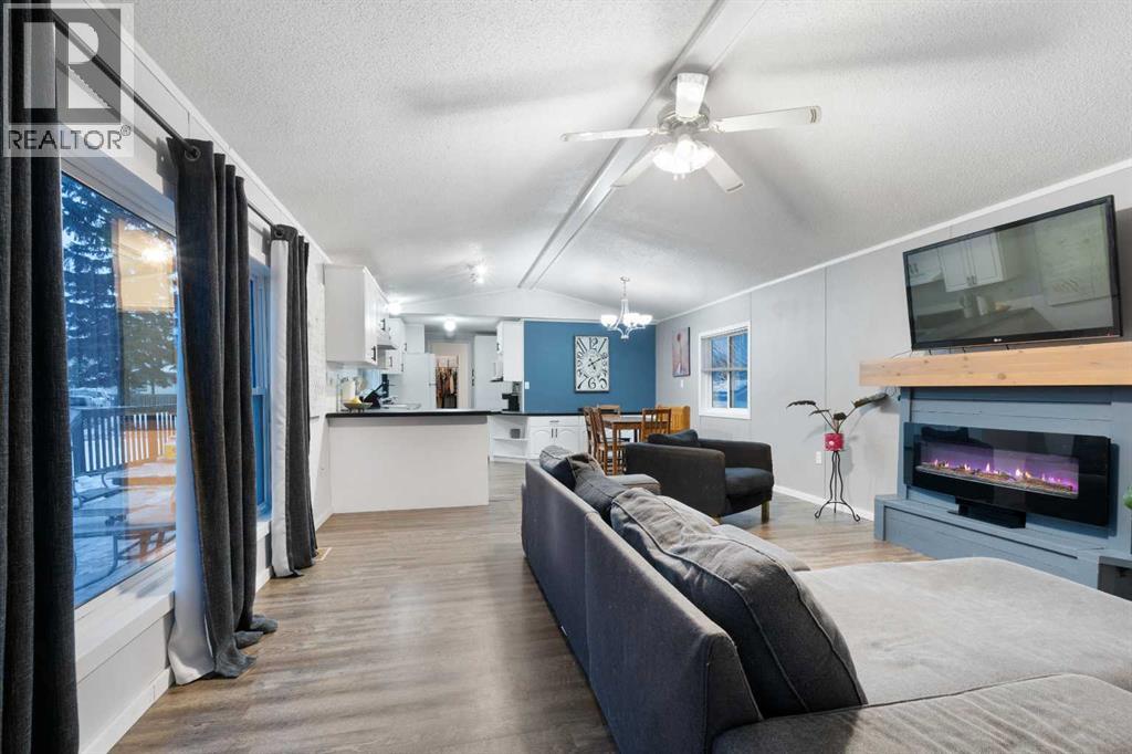 51 River Valley Estates, Whitecourt, Alberta  T7S 1J8 - Photo 4 - A2280601