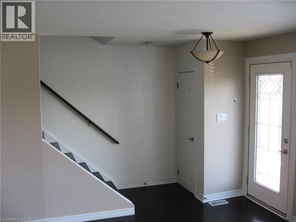 124 Avalon Place, Kitchener, Ontario  N2M 4N7 - Photo 2 - 40816719