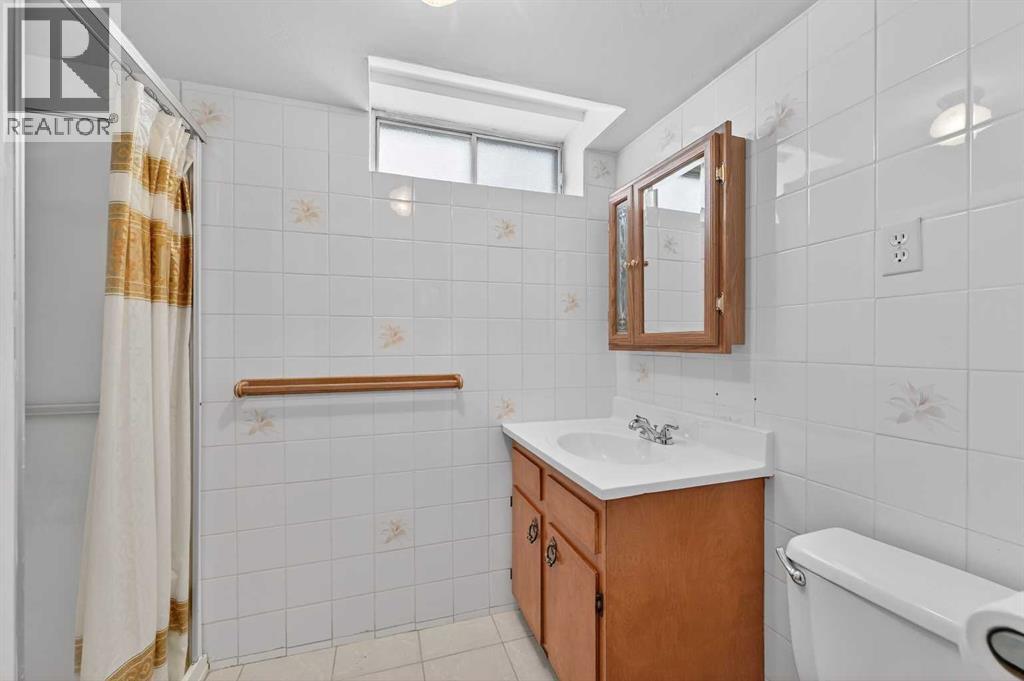 7228 Huntridge Hill NE, Calgary, Alberta  T2K 4A5 - Photo 23 - A2289367