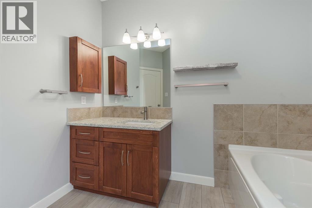 341, 20 Discovery Ridge Close Sw, Calgary, Alberta  T3H 5X4 - Photo 30 - A2290041