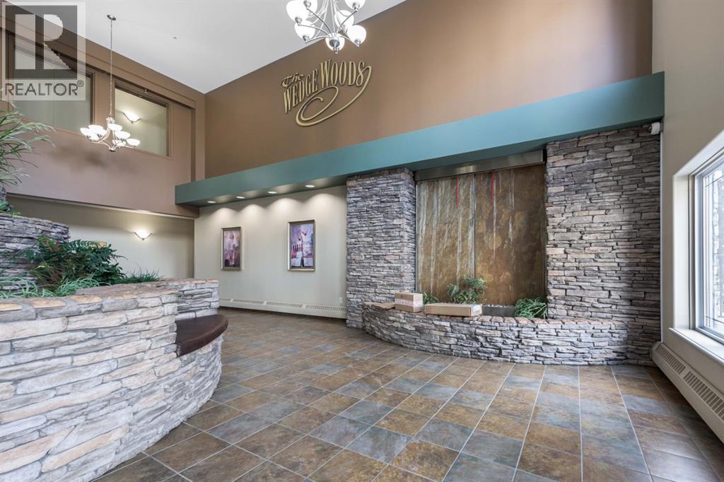 341, 20 Discovery Ridge Close Sw, Calgary, Alberta  T3H 5X4 - Photo 4 - A2290041