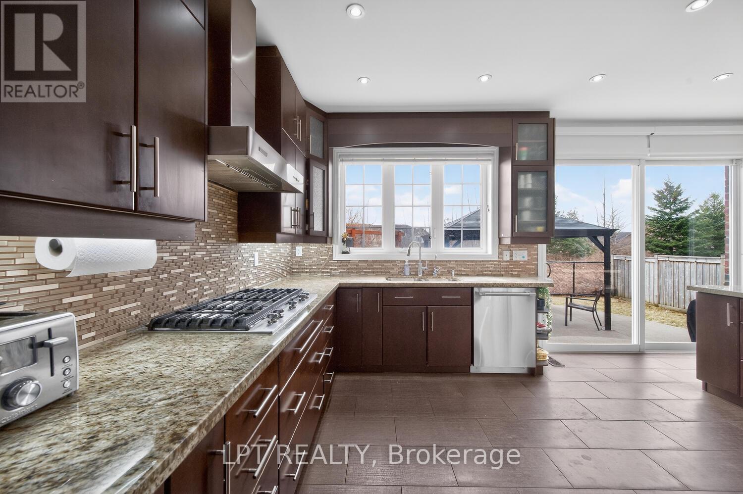 79 Larson Peak Road, Caledon, Ontario  L7C 3P2 - Photo 19 - W12951686