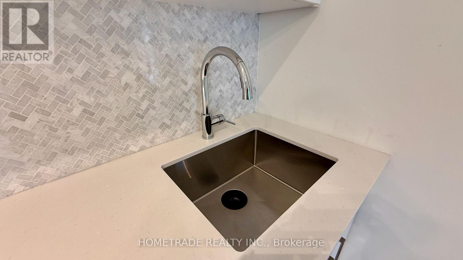 803 - 335 Wheat Boom Drive, Oakville, Ontario  L6H 7Y1 - Photo 6 - W12852864