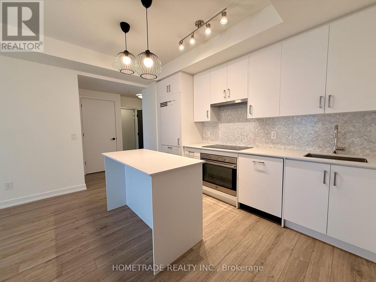 803 - 335 Wheat Boom Drive, Oakville, Ontario  L6H 7Y1 - Photo 4 - W12852864